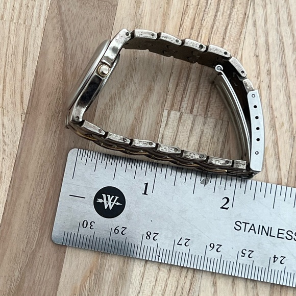 Sag Harbor Ladies Watch Two Tone Bracelet Stainless Dial Gold Tone Hands Markers - Picture 12 of 12